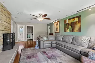 8755 N Pelham Pkwy, Bayside, WI 53217 - Photo 15