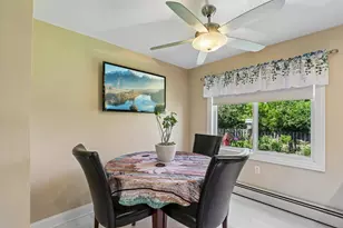 8755 N Pelham Pkwy, Bayside, WI 53217 - Photo 9