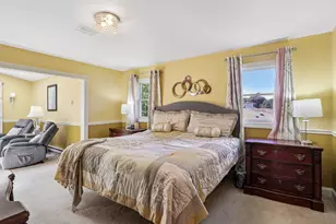 8755 N Pelham Pkwy, Bayside, WI 53217 - Photo 19