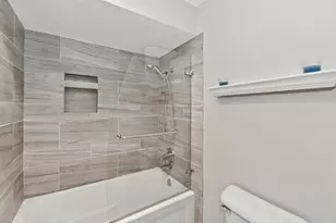 W178N9710 Riversbend Circle, Germantown, WI 53022 - Photo 15