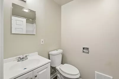 3156 N 24th Pl, Milwaukee, WI 53206 - Photo 17