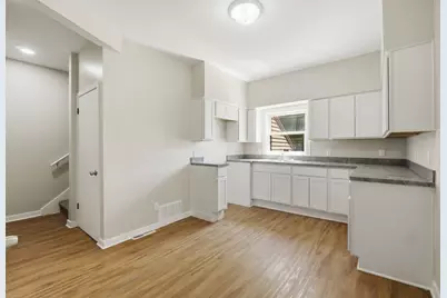 3156 N 24th Pl, Milwaukee, WI 53206 - Photo 11