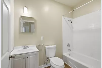 3156 N 24th Pl, Milwaukee, WI 53206 - Photo 13