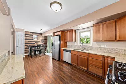 10820 W Stark St, Milwaukee, WI 53225 - Photo 15