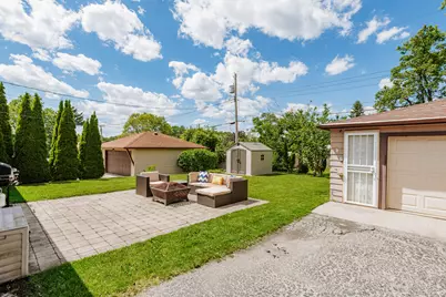 10820 W Stark St, Milwaukee, WI 53225 - Photo 37
