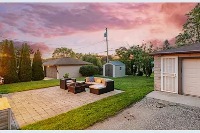 10820 W Stark St, Milwaukee, WI 53225 - Photo 49