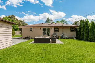 10820 W Stark St, Milwaukee, WI 53225 - Photo 41
