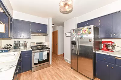 7524 N 90th St, Milwaukee, WI 53224 - Photo 15