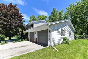 7524 N 90th St, Milwaukee, WI 53224 - Photo 3