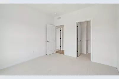 438  Sandstone St, Slinger, WI 53086 - Photo 25