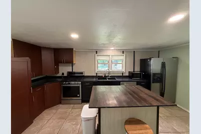 420 N 5th St, Manitowoc, WI 54220 - Photo 5