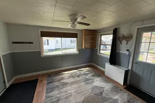 420 N 5th St, Manitowoc, WI 54220 - Photo 3