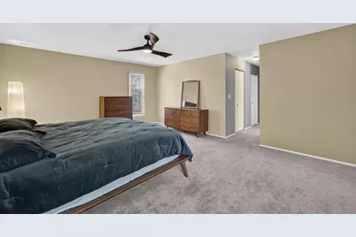152  Lakefield Ct, Racine, WI 53402 - Photo 15