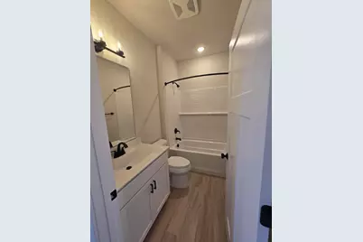 1549  Patton Dr, Hartford, WI 53027 - Photo 13
