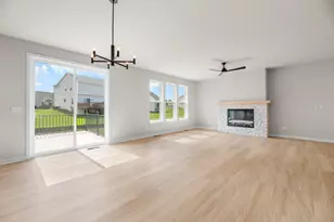 1549 Patton Dr, Hartford, WI 53027 - Photo 11