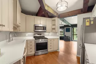 910 Windsor Ct, Fontana, WI 53125 - Photo 15