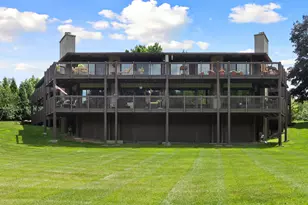 910 Windsor Ct, Fontana, WI 53125 - Photo 33