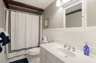 910 Windsor Ct, Fontana, WI 53125 - Photo 7