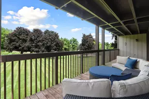 910 Windsor Ct, Fontana, WI 53125 - Photo 21