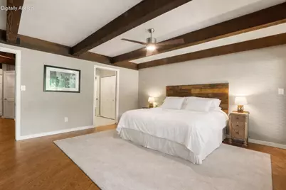 910  Windsor Ct #KK1, Fontana, WI 53125 - Photo 5