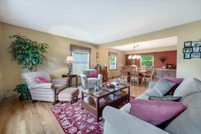 1119 W Fairfield Ct, Glendale, WI 53217 - Photo 3