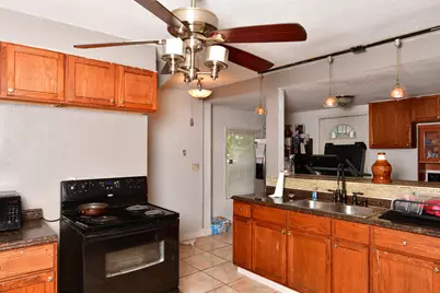 5233 N 58th St, Milwaukee, WI 53218 - Photo 5