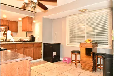 5233 N 58th St, Milwaukee, WI 53218 - Photo 5