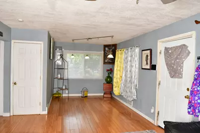 5233 N 58th St, Milwaukee, WI 53218 - Photo 3