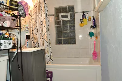 5233 N 58th St, Milwaukee, WI 53218 - Photo 9