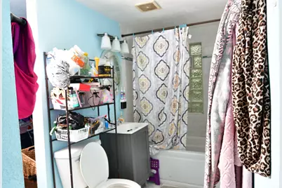 5233 N 58th St, Milwaukee, WI 53218 - Photo 13