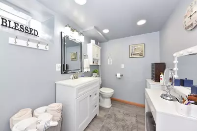 3669 S 81st St, Milwaukee, WI 53220 - Photo 23