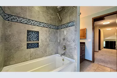 5340 S Maryknoll Dr, New Berlin, WI 53151 - Photo 49