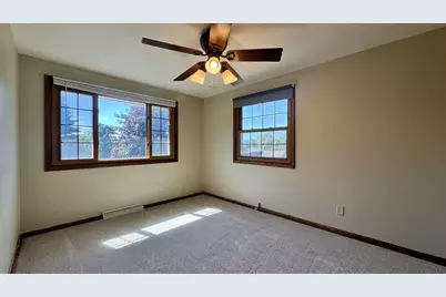 5340 S Maryknoll Dr, New Berlin, WI 53151 - Photo 43