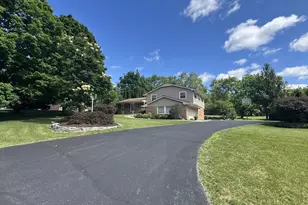 5340 S Maryknoll Dr, New Berlin, WI 53151 - Photo 3