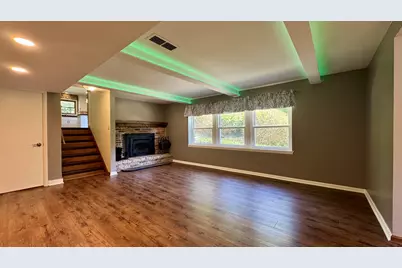 5340 S Maryknoll Dr, New Berlin, WI 53151 - Photo 7