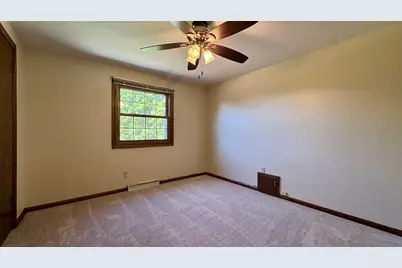 5340 S Maryknoll Dr, New Berlin, WI 53151 - Photo 39