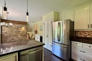 5340 S Maryknoll Dr, New Berlin, WI 53151 - Photo 23