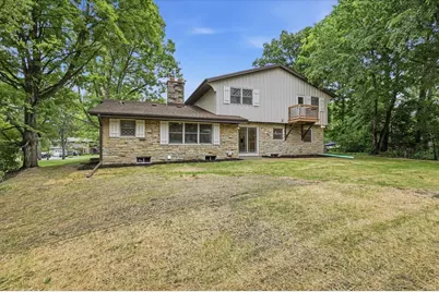 N85W17745  Ann Ave, Menomonee Falls, WI 53051 - Photo 7