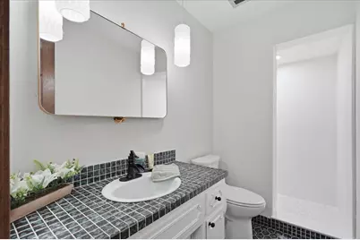 N85W17745  Ann Ave, Menomonee Falls, WI 53051 - Photo 39