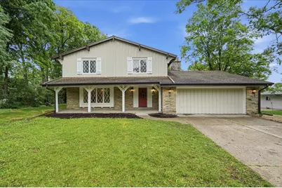 N85W17745  Ann Ave, Menomonee Falls, WI 53051 - Photo 3