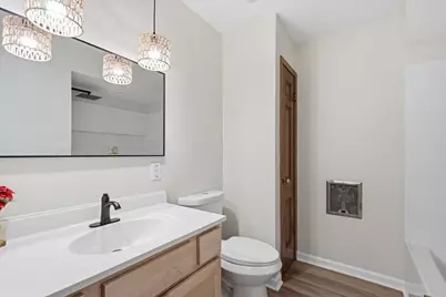 N85W17745  Ann Ave, Menomonee Falls, WI 53051 - Photo 37