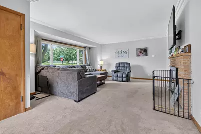 104 E Third Ave, Elkhorn, WI 53121 - Photo 3