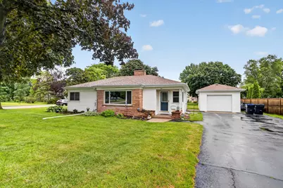 104 E Third Ave, Elkhorn, WI 53121 - Photo 1