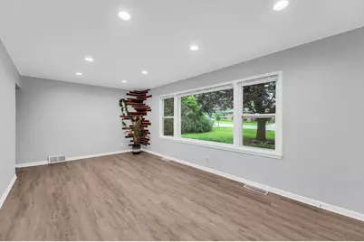 4306  South St, McHenry, IL 60050 - Photo 3