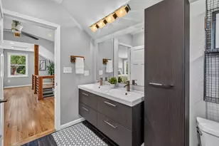 736 W Rock Pl, Glendale, WI 53209 - Photo 39