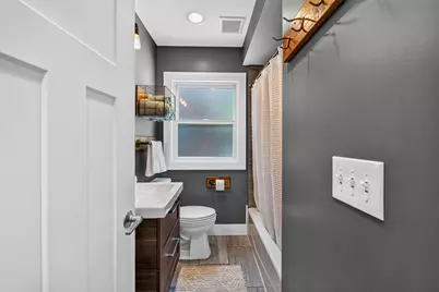 736 W Rock Pl, Glendale, WI 53209 - Photo 47