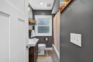 736 W Rock Pl, Glendale, WI 53209 - Photo 47