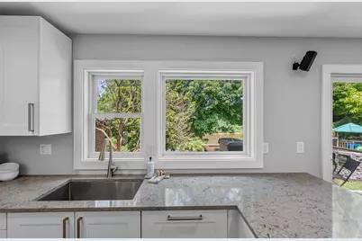 736 W Rock Pl, Glendale, WI 53209 - Photo 13