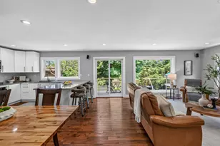 736 W Rock Pl, Glendale, WI 53209 - Photo 21