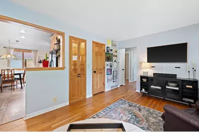 107 N 92nd St, Milwaukee, WI 53226 - Photo 3